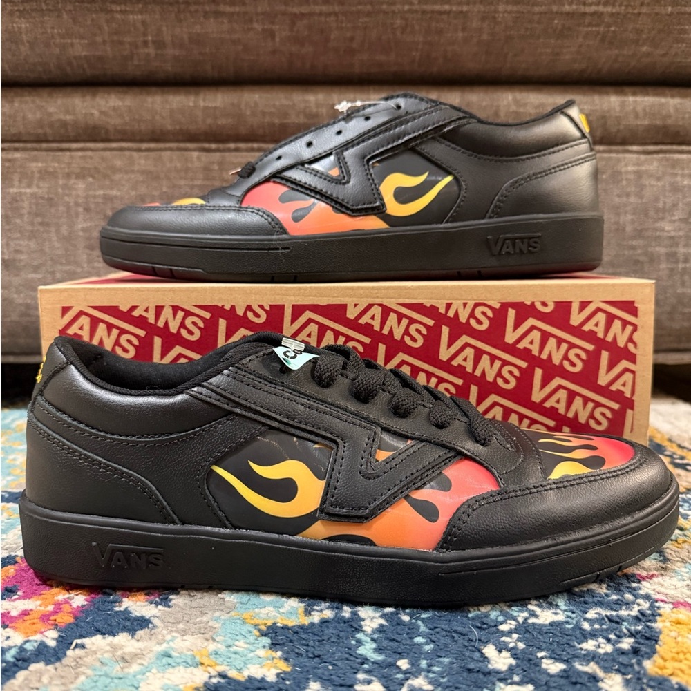 Size 7M/8.5W - Vans LowLand ComfyCush “Lenticular - Black”